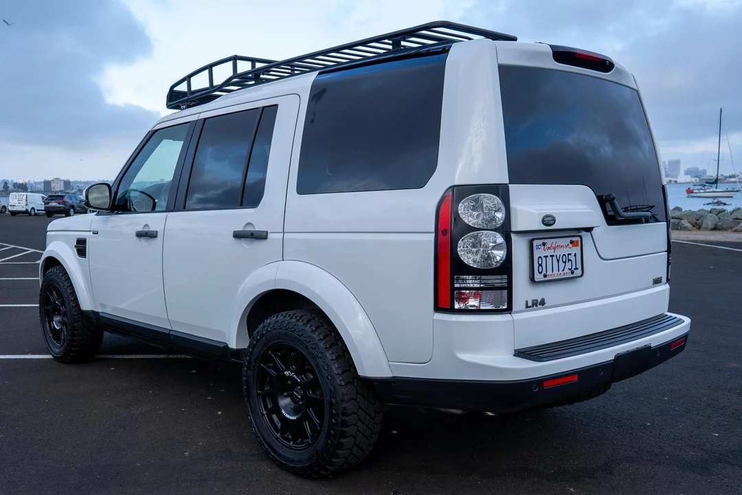2014 Land Rover Discovery 4th Gen - Image 4 of 31