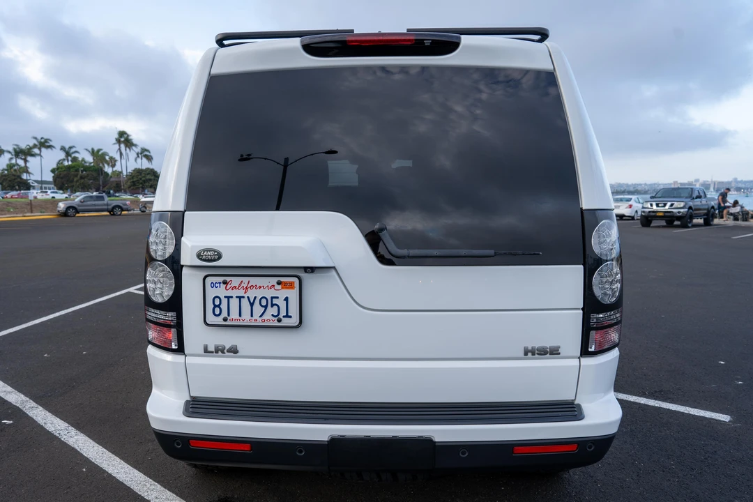 2014 Land Rover Discovery 4th Gen - Image 5 of 31