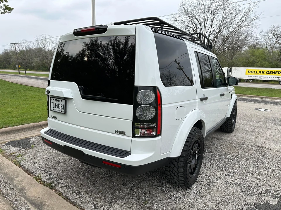 2014 Land Rover Discovery 4th Gen - Image 10 of 31