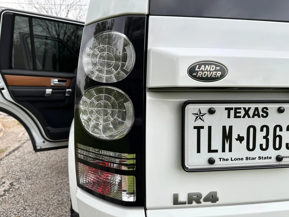 2014 Land Rover Discovery 4th Gen - Image 28 of 31
