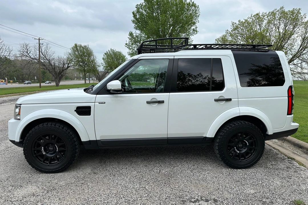 2014 Land Rover Discovery 4th Gen - Image 3 of 31