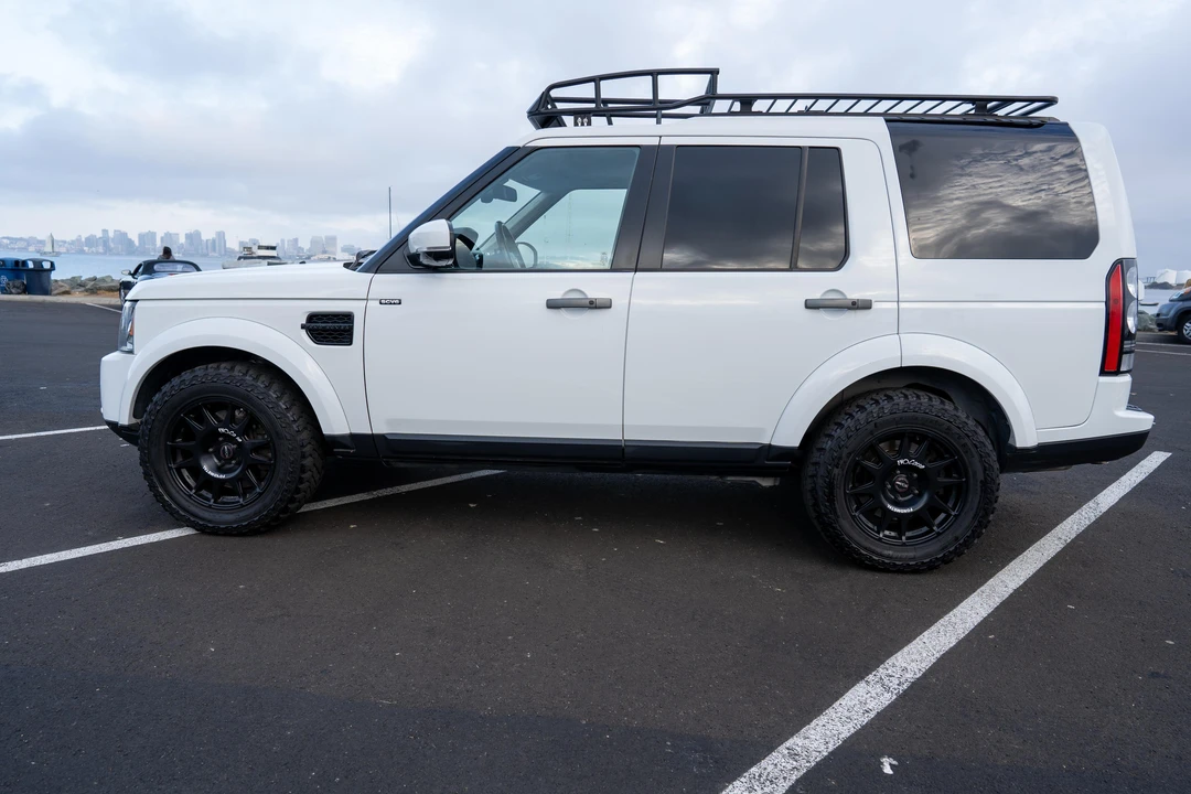 2014 Land Rover Discovery 4th Gen - Image 7 of 31