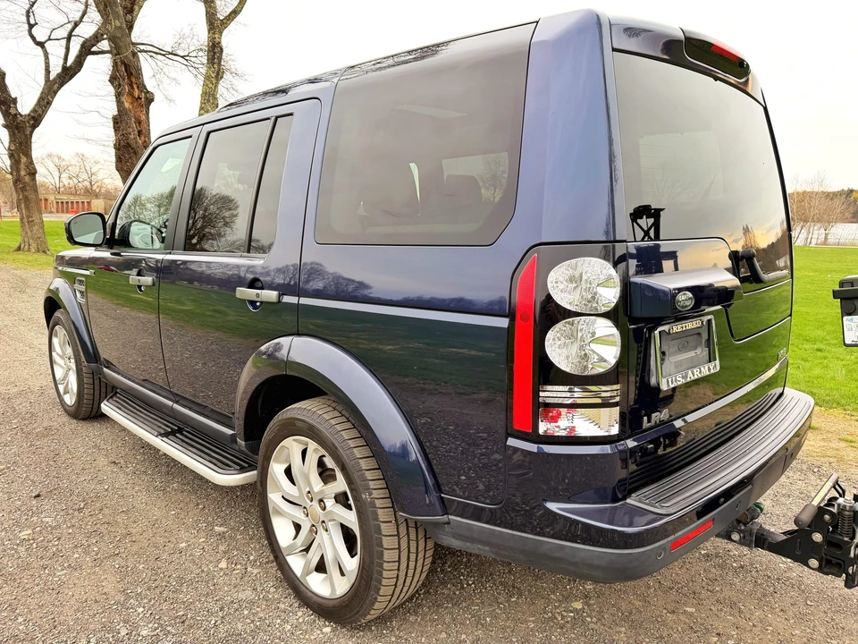2014 Land Rover Discovery 4th Gen - Image 9 of 31