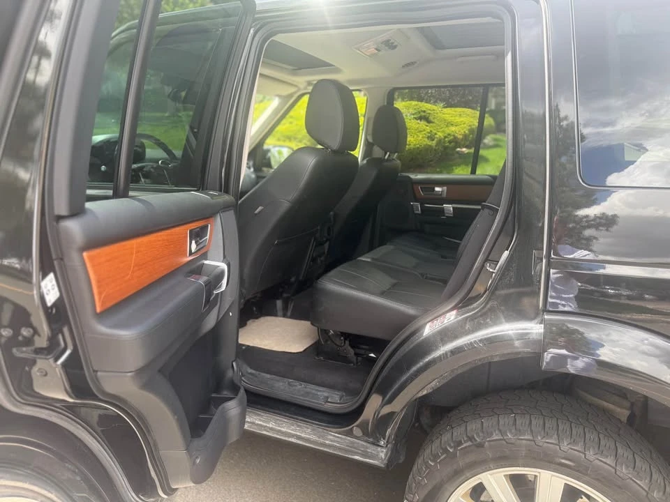 2014 Land Rover Discovery 4th Gen - Image 10 of 16