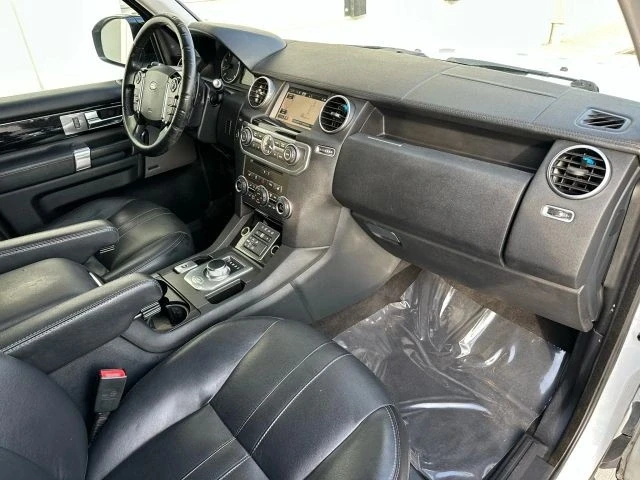 2014 Land Rover Discovery 4th Gen - Image 16 of 21