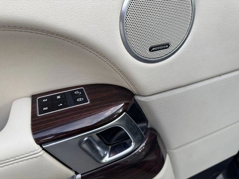 2014 Land Rover Range Rover L405 - Image 14 of 20