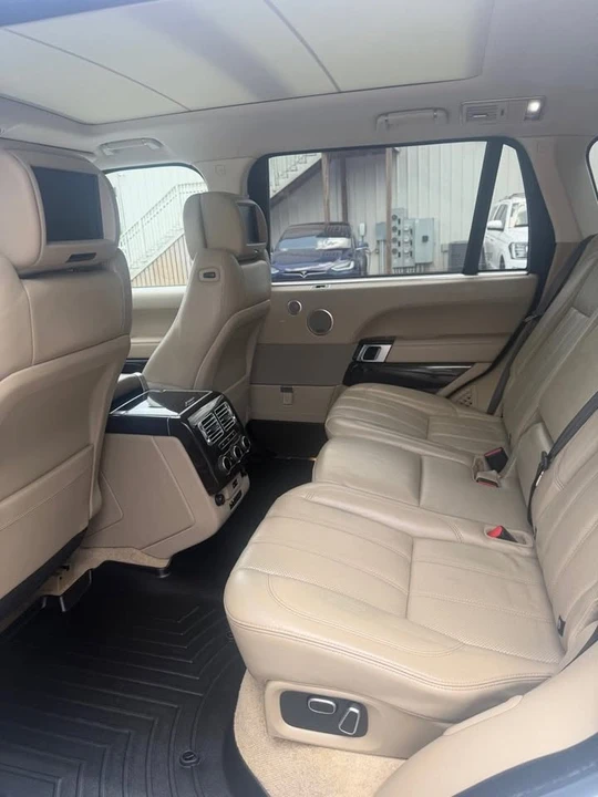 2014 Land Rover Range Rover L405 - Image 10 of 19
