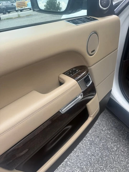 2014 Land Rover Range Rover L405 - Image 13 of 19