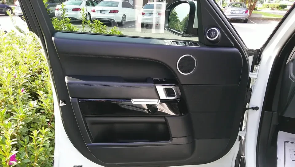 2014 Land Rover Range Rover L405 - Image 5 of 20