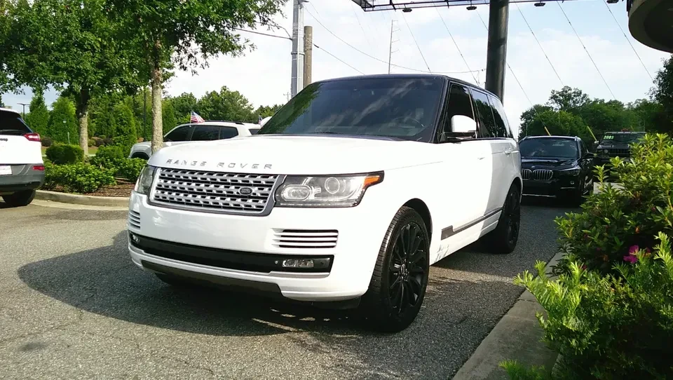 2014 Land Rover Range Rover L405 - Image 2 of 20