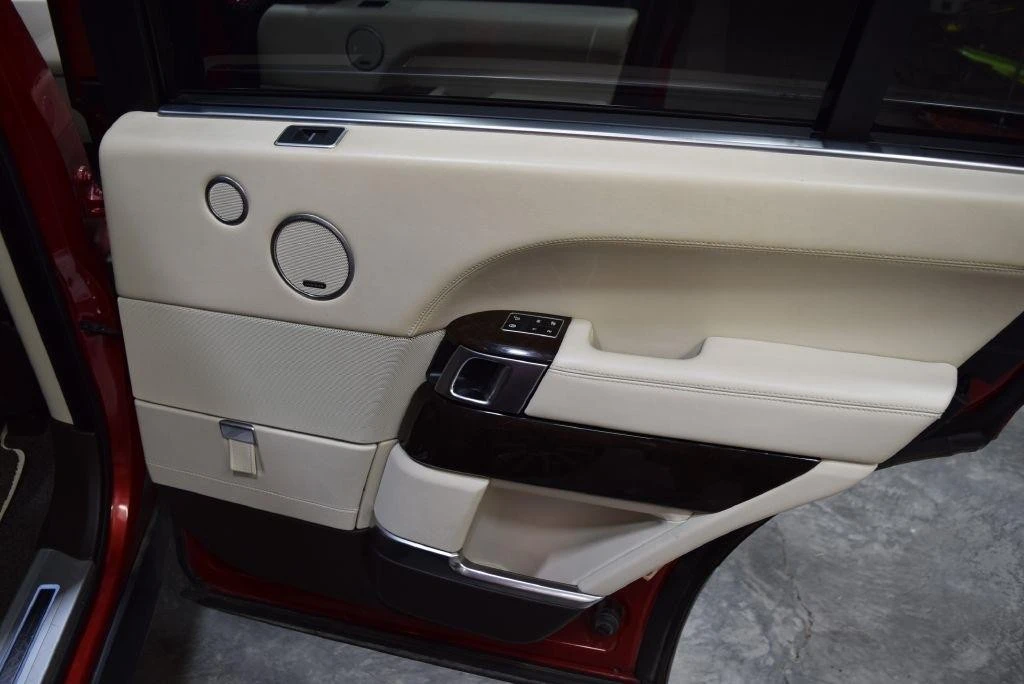 2014 Land Rover Range Rover L405 - Image 22 of 31