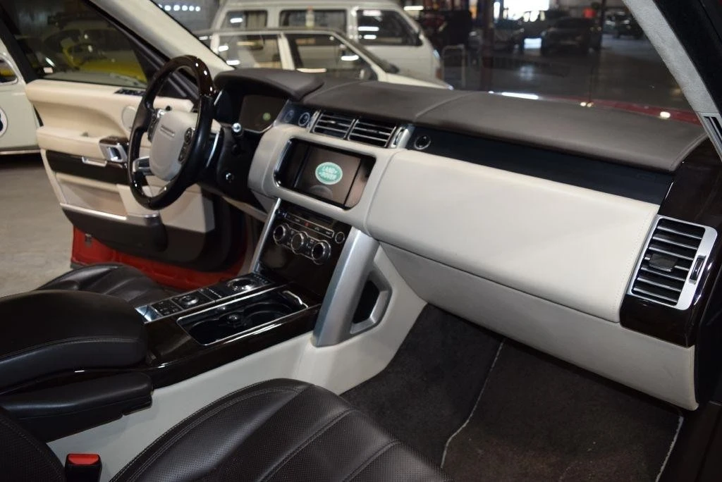 2014 Land Rover Range Rover L405 - Image 26 of 31