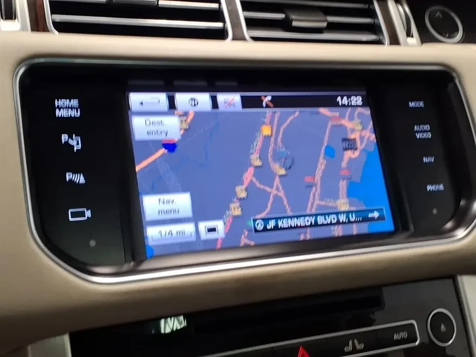 2014 Land Rover Range Rover L405 - Image 11 of 18
