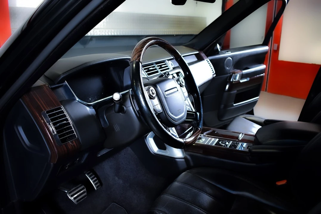 2014 Land Rover Range Rover L405 - Image 28 of 30