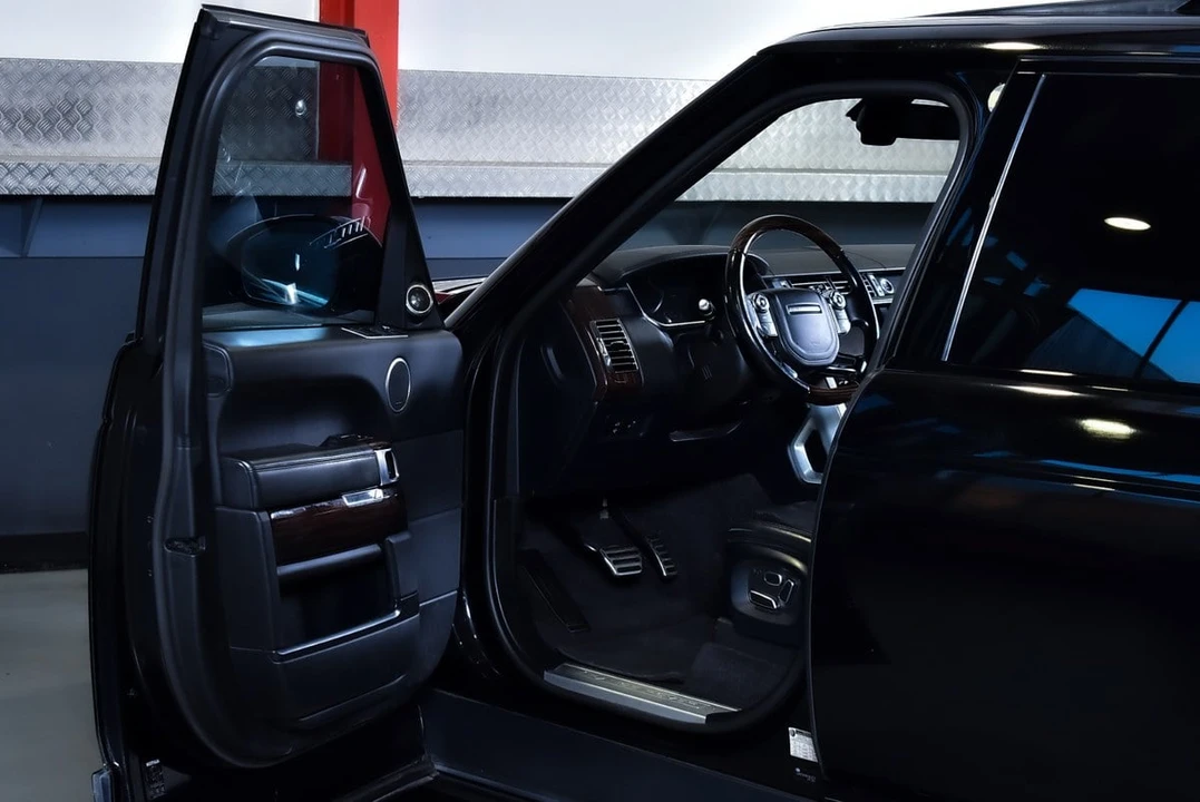 2014 Land Rover Range Rover L405 - Image 24 of 30