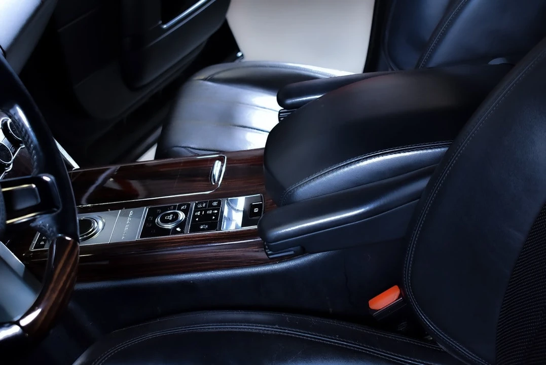 2014 Land Rover Range Rover L405 - Image 26 of 31