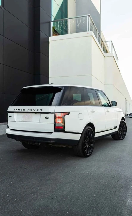2014 Land Rover Range Rover L405 - Image 5 of 19