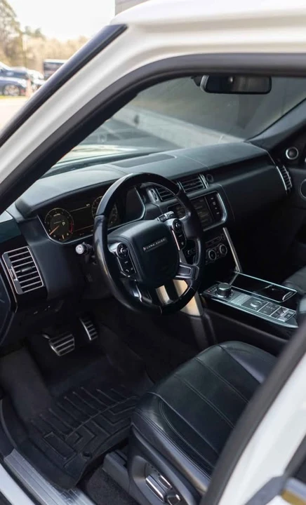 2014 Land Rover Range Rover L405 - Image 6 of 19