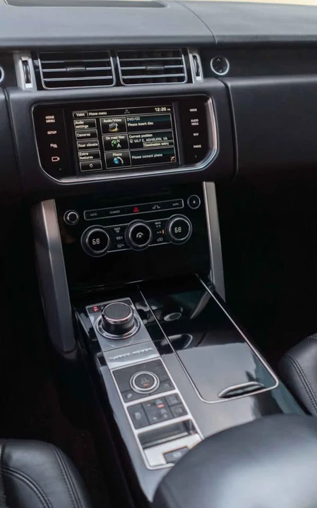 2014 Land Rover Range Rover L405 - Image 10 of 19