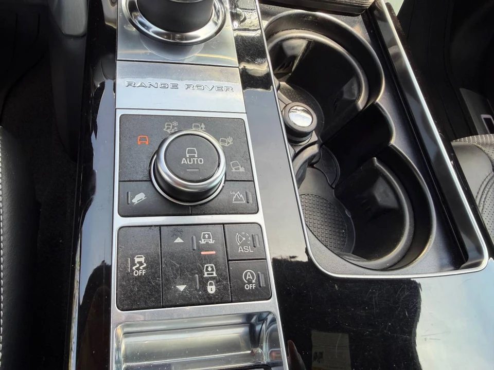 2014 Land Rover Range Rover L405 - Image 16 of 23