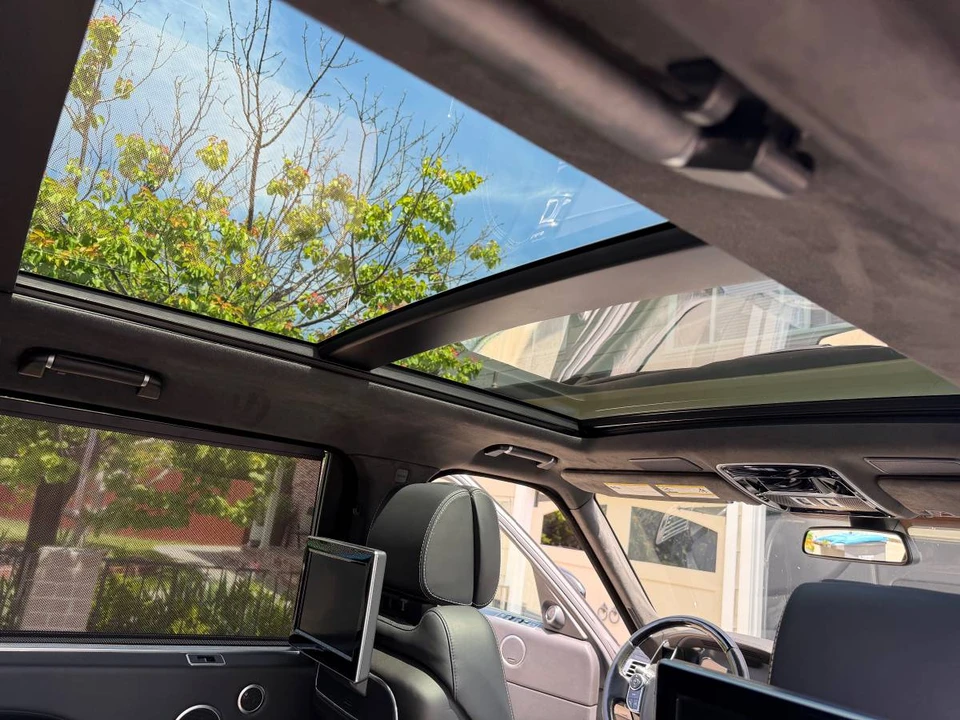 2014 Land Rover Range Rover L405 - Image 12 of 23