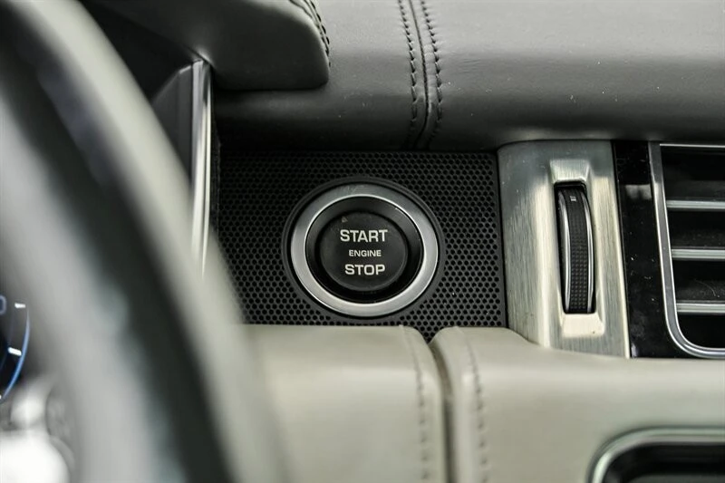 2014 Land Rover Range Rover L405 - Image 26 of 31