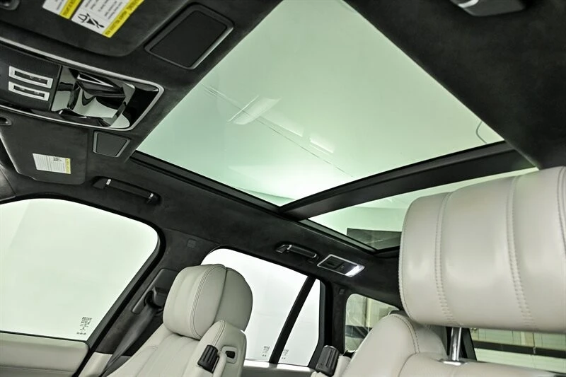 2014 Land Rover Range Rover L405 - Image 18 of 31
