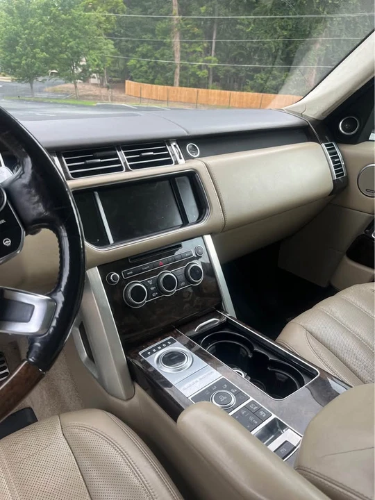 2014 Land Rover Range Rover L405 - Image 6 of 10