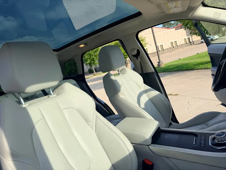 2014 Land Rover Range Rover Evoque 1st Gen - Image 11 of 17