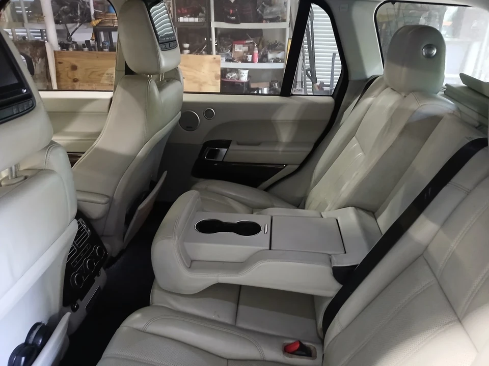 2014 Land Rover Range Rover L405 - Image 4 of 9