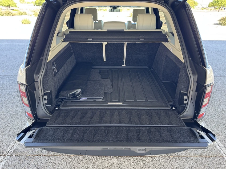 2014 Land Rover Range Rover L405 - Image 17 of 19