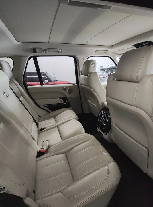 2014 Land Rover Range Rover L405 - Image 27 of 31