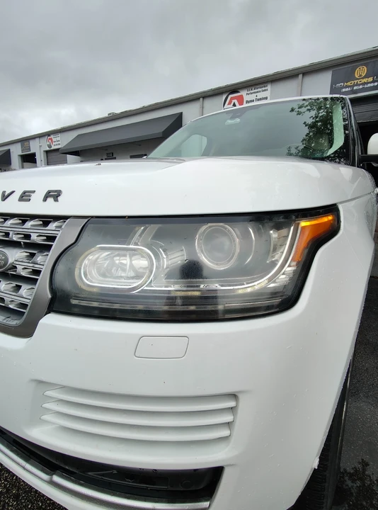2014 Land Rover Range Rover L405 - Image 2 of 31