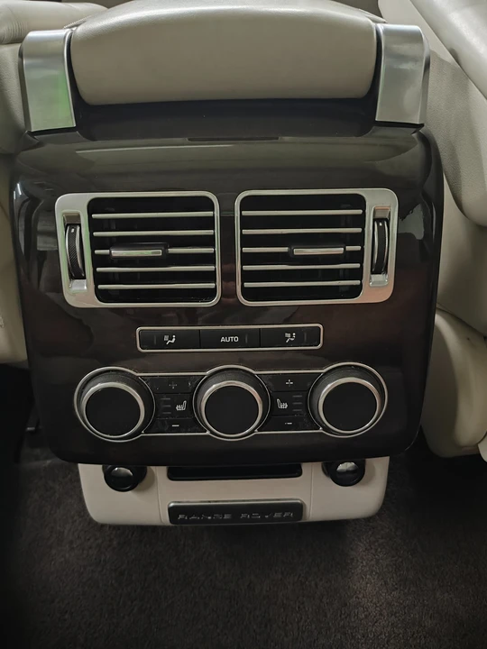 2014 Land Rover Range Rover L405 - Image 23 of 31