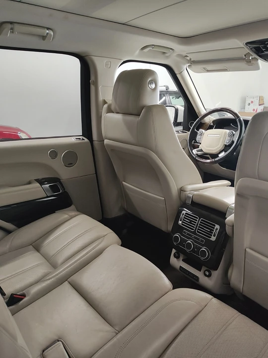 2014 Land Rover Range Rover L405 - Image 29 of 31