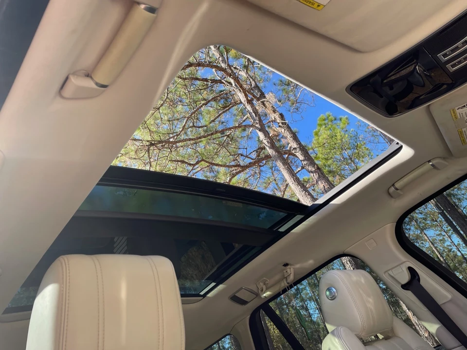 2014 Land Rover Range Rover L405 - Image 18 of 20