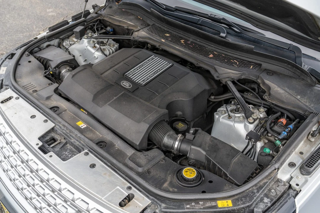 2014 Land Rover Range Rover L405 - Image 6 of 8