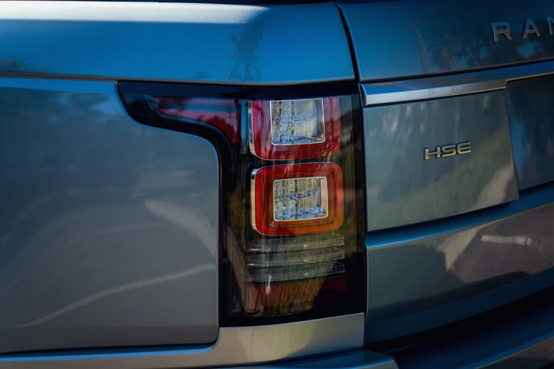 2014 Land Rover Range Rover L405 - Image 20 of 31