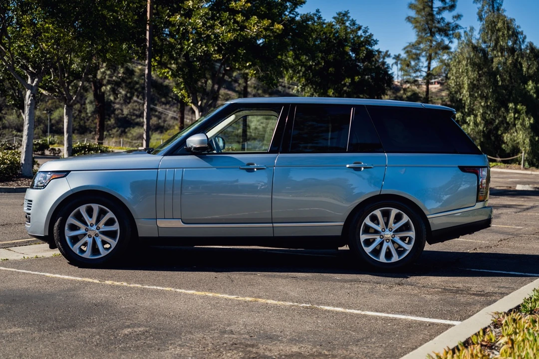 2014 Land Rover Range Rover L405 - Image 4 of 31