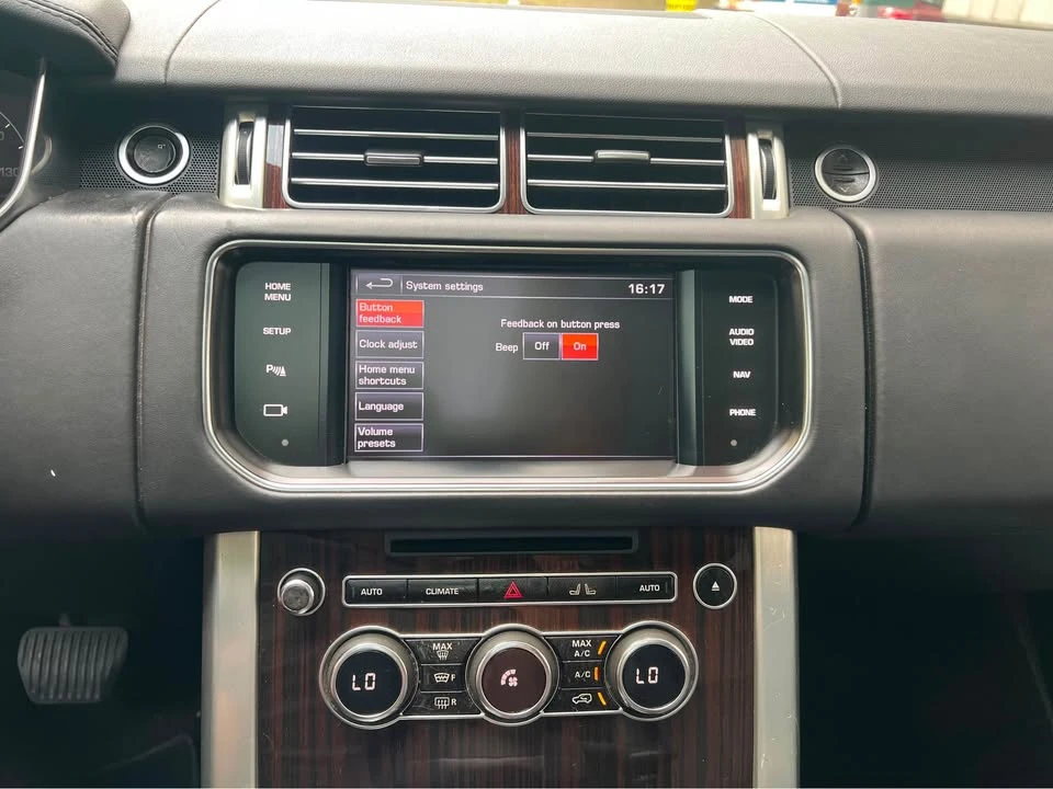 2014 Land Rover Range Rover L405 - Image 2 of 9