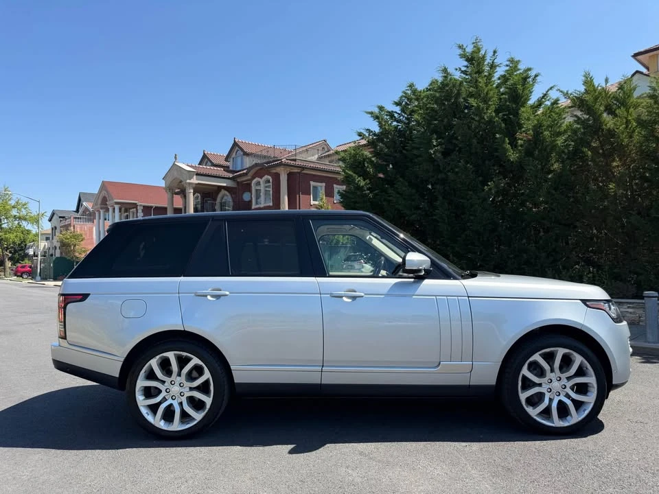 2014 Land Rover Range Rover L405 - Image 5 of 19