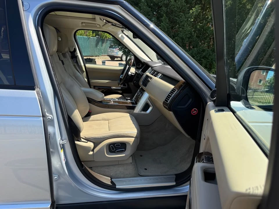 2014 Land Rover Range Rover L405 - Image 11 of 19