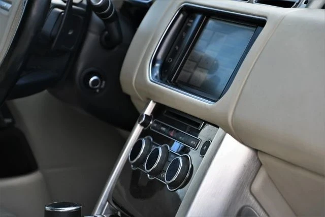 2014 Land Rover Range Rover L405 - Image 12 of 21