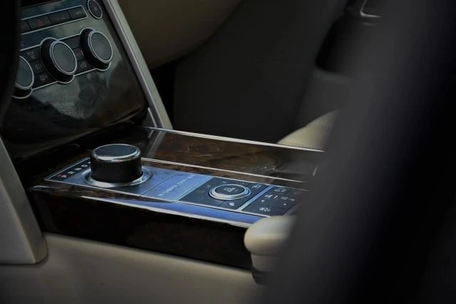 2014 Land Rover Range Rover L405 - Image 14 of 21