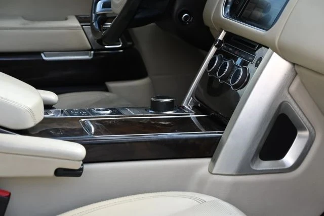 2014 Land Rover Range Rover L405 - Image 13 of 21