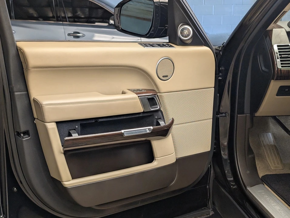 2014 Land Rover Range Rover L405 - Image 14 of 31