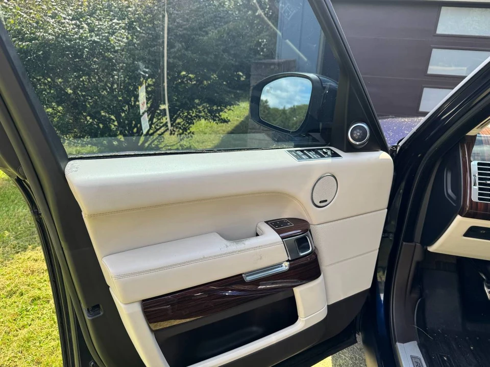 2014 Land Rover Range Rover L405 - Image 9 of 11