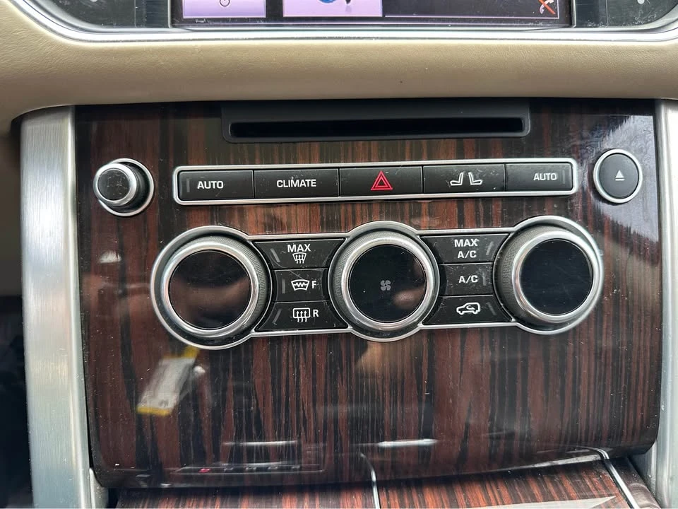 2014 Land Rover Range Rover L405 - Image 13 of 20