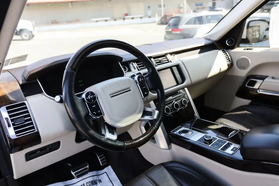 2014 Land Rover Range Rover L405 - Image 9 of 20