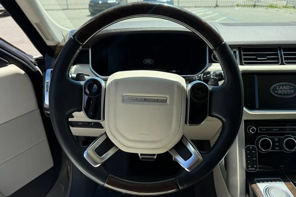 2014 Land Rover Range Rover L405 - Image 11 of 20